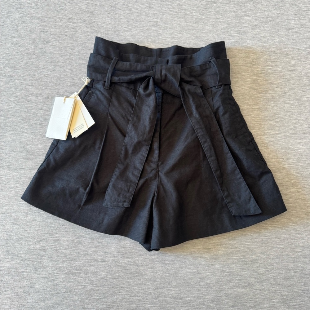 Aritzia Linen Shorts. High-waisted/belted